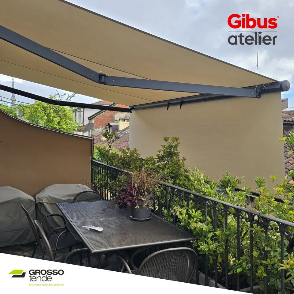 Realizzazioni pergole e tende da sole Gibus - tenda a bracci Spazio
